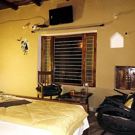 Sadhna Sadan Homestay Panna Madla ภายนอก รูปภาพ